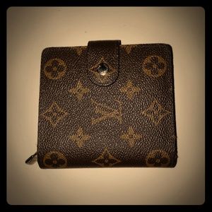 Louis Vuitton Small Designer Wallet